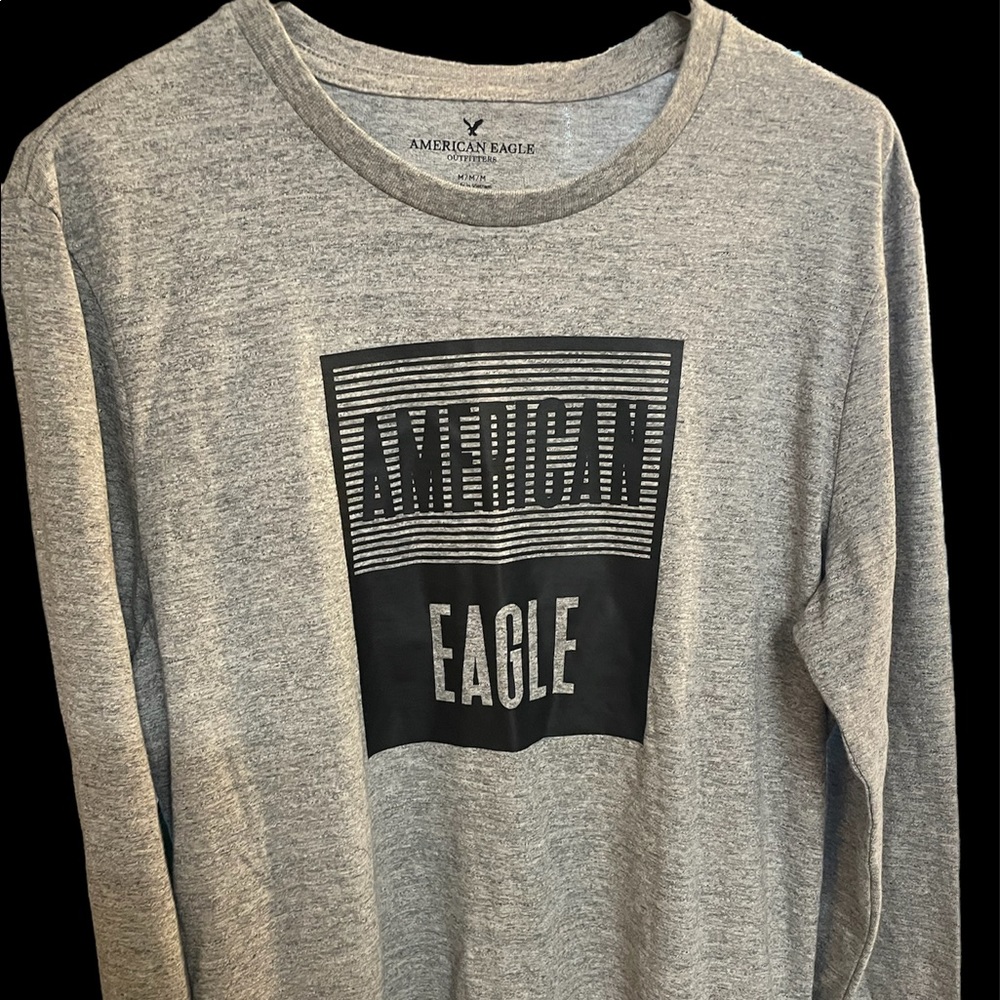 American Eagle long sleeve tee